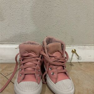 Converse Kids High Top Sneakers in Pink sz 12